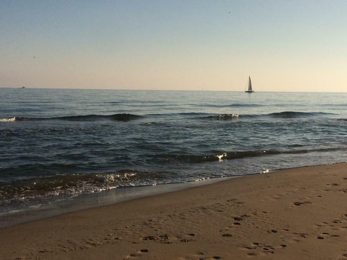 Heliopolis Cap D'Agde Village Naturiste ภายนอก รูปภาพ